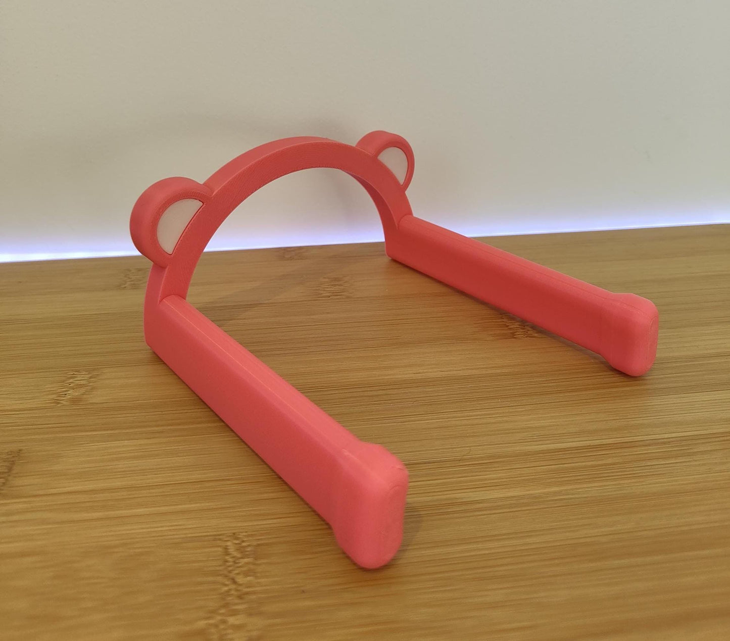 Adorable Wall-Mounted Hairband Holder with Cute Ears – Perfect for Kids’ Bedrooms