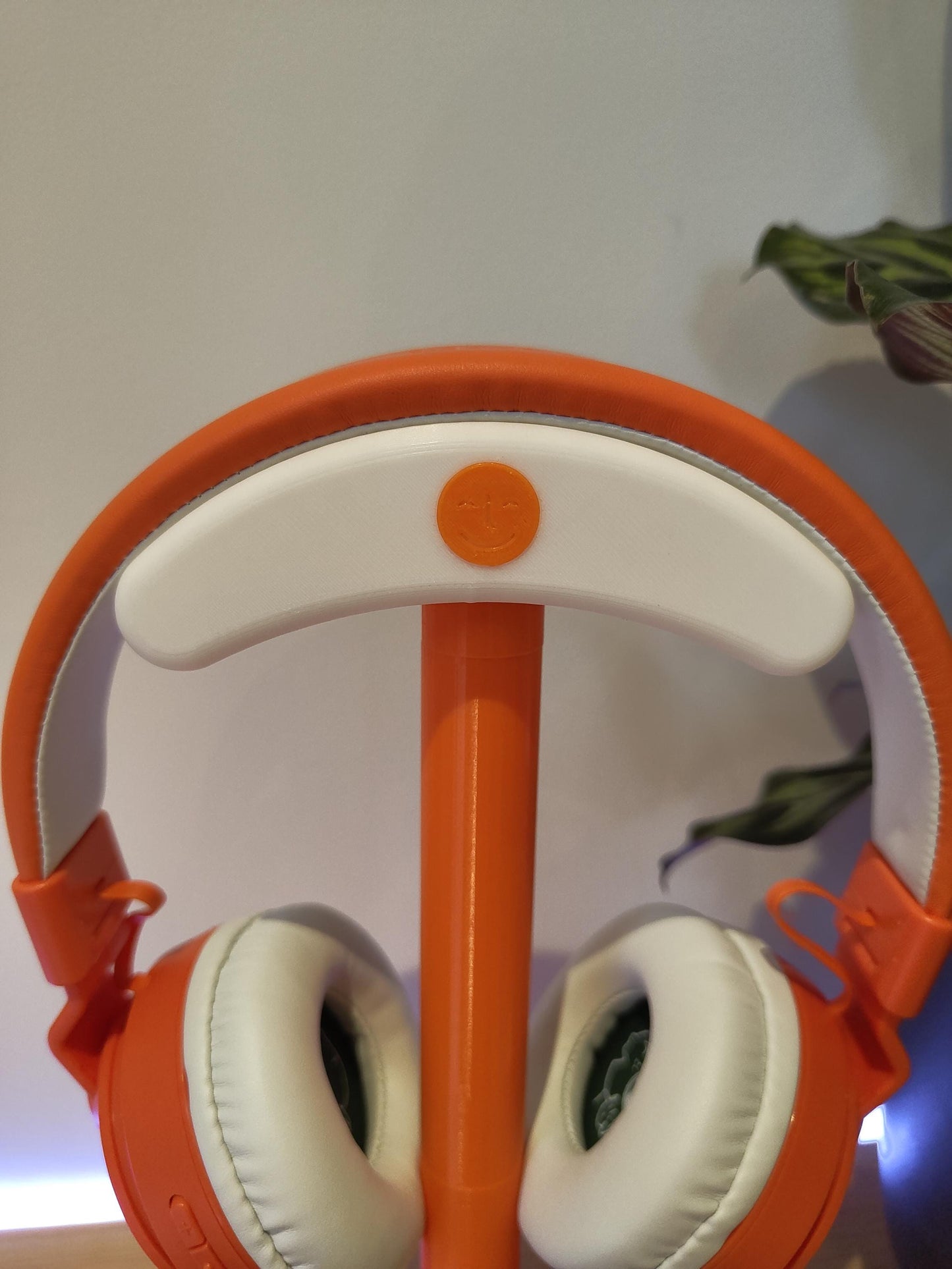 Yoto Wireless Headphone Stand