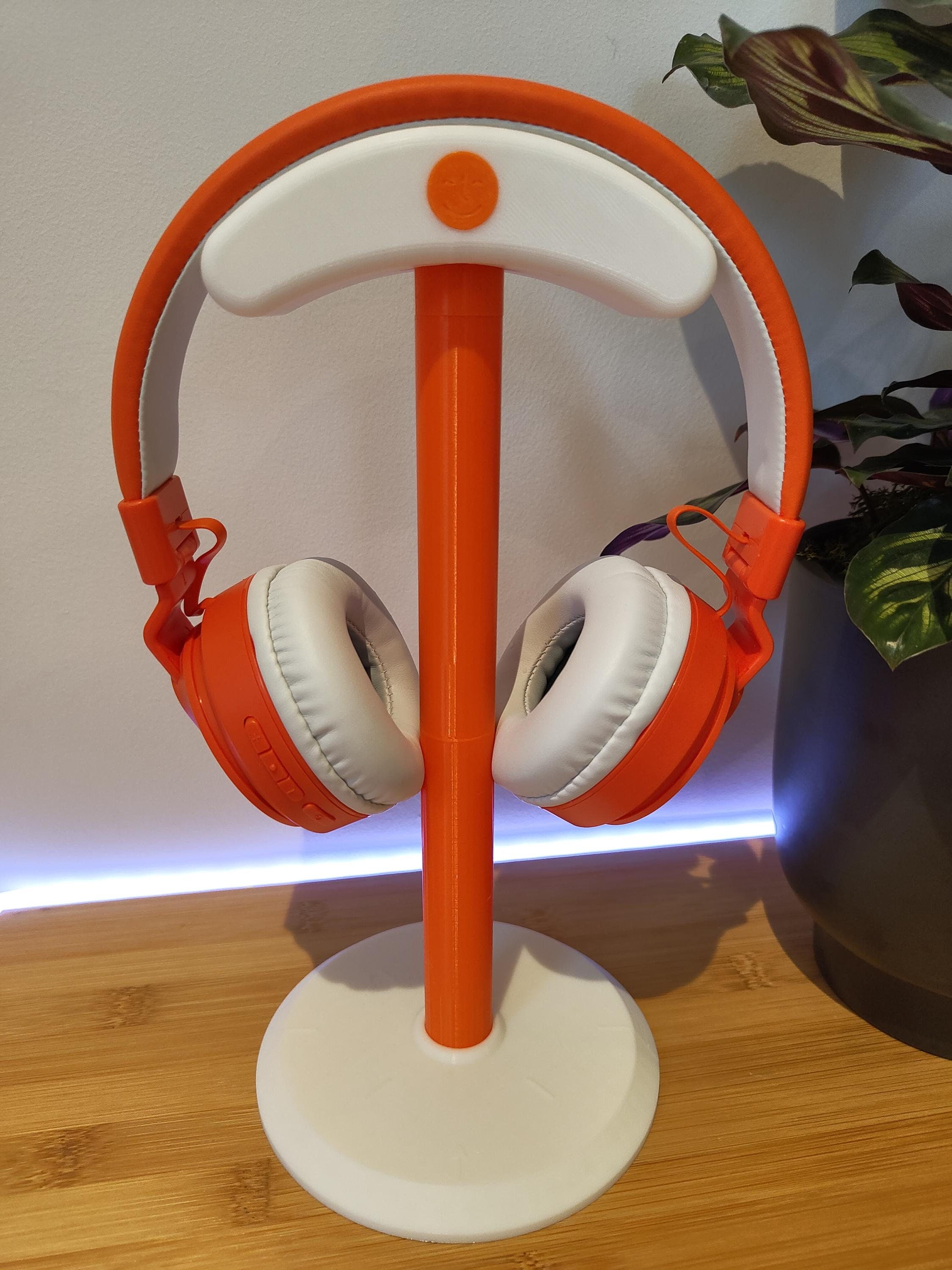 Yoto Wireless Headphone Stand